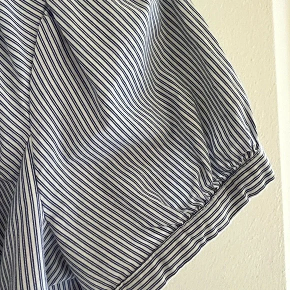 The Limited Striped Short Sleeve Ruffle Shirt Size XS - Picture 4 of 9